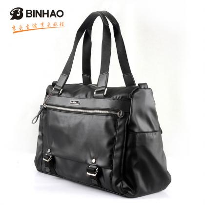 Classic business travel leisure leather handbag