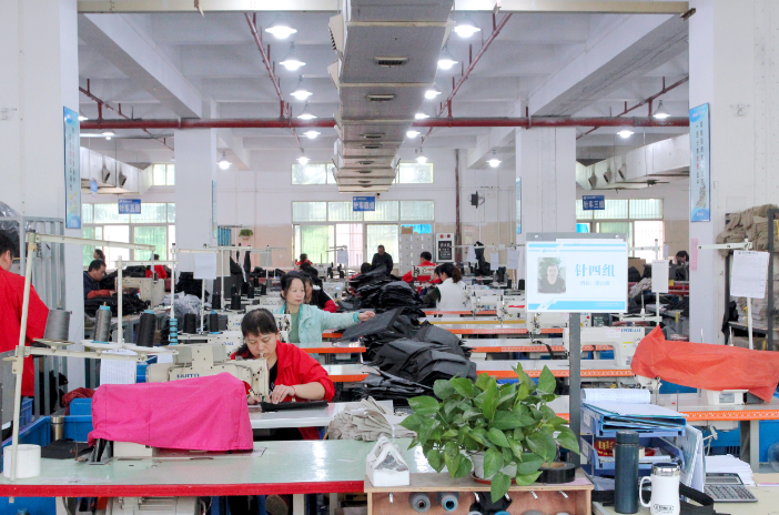 Binhao luggage factory